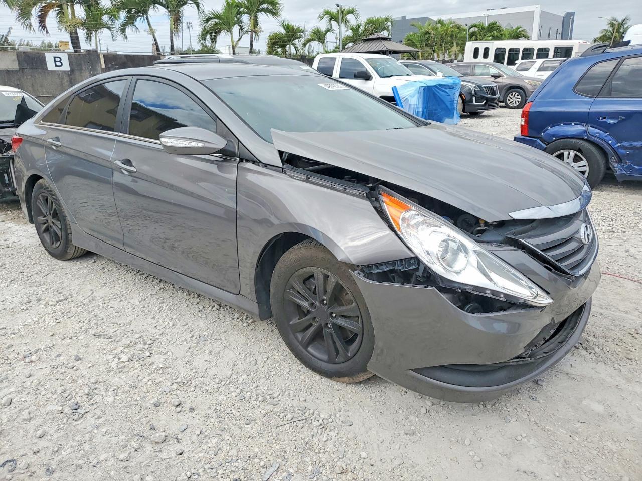 2014 Hyundai Sonata Gls - Image 4