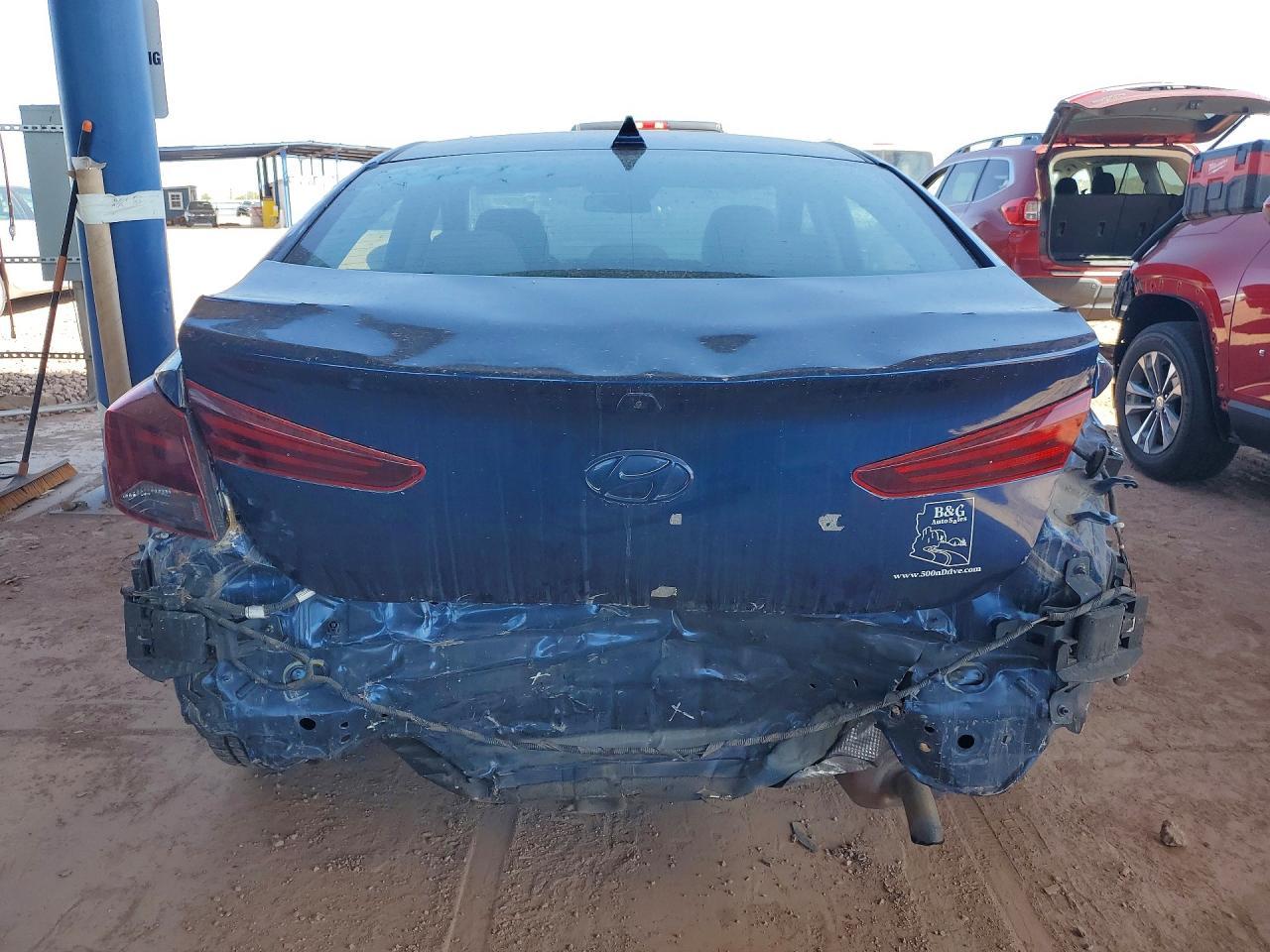 2020 Hyundai Elantra Sel - Фото 6