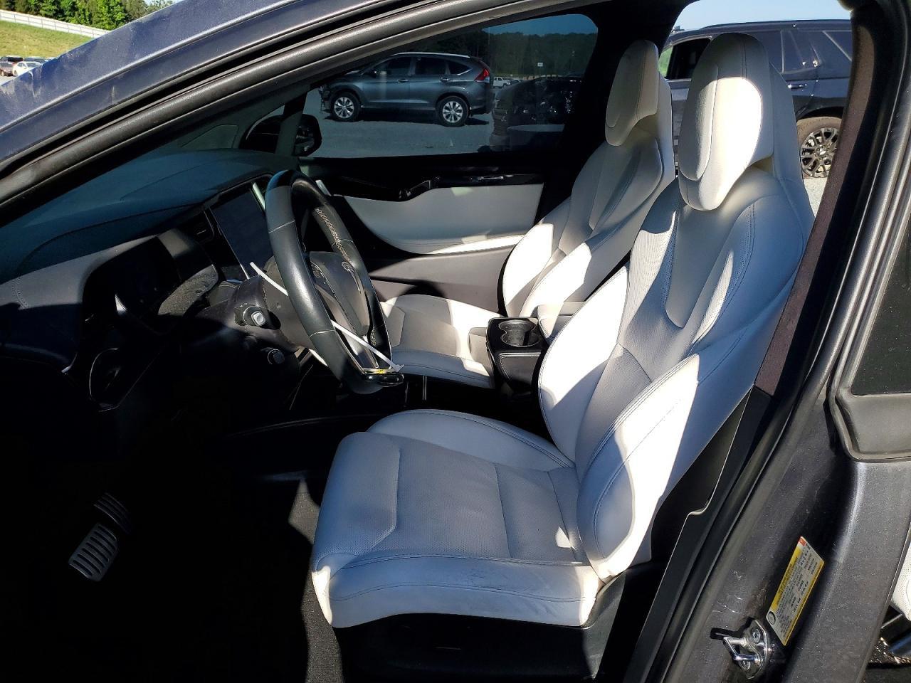 2018 Tesla Model X - Фото 7