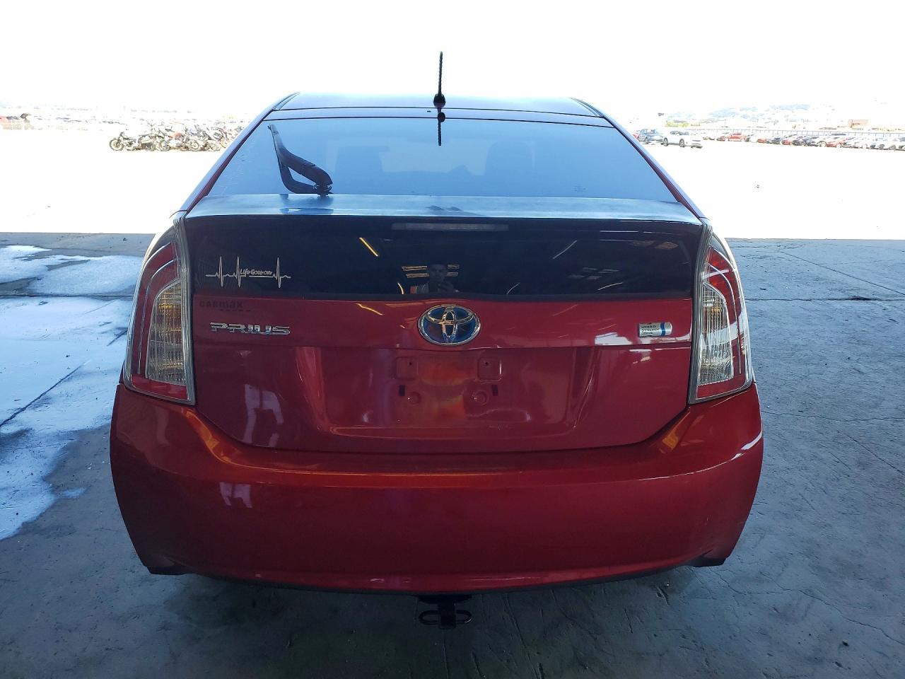 2012 Toyota Prius Two - Фото 6