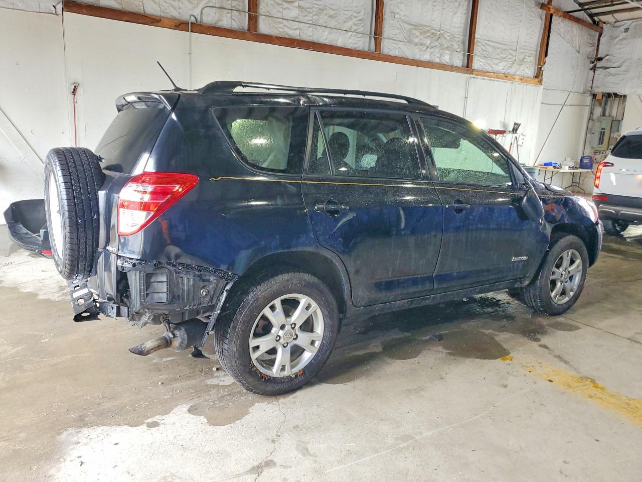 2011 Toyota Rav4 4D - Image 3