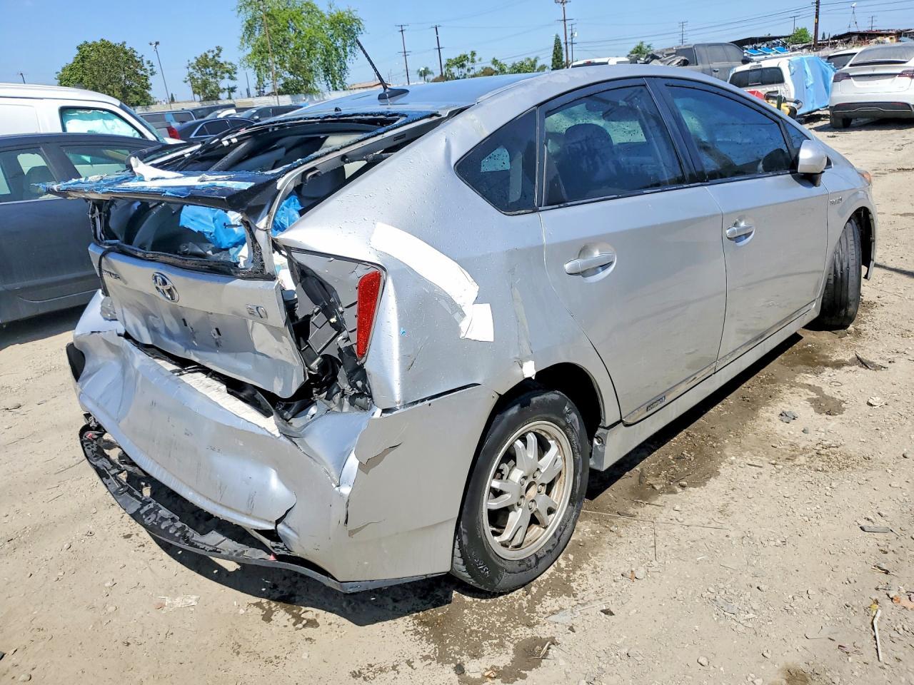 2011 Toyota Prius Four - Фото 3