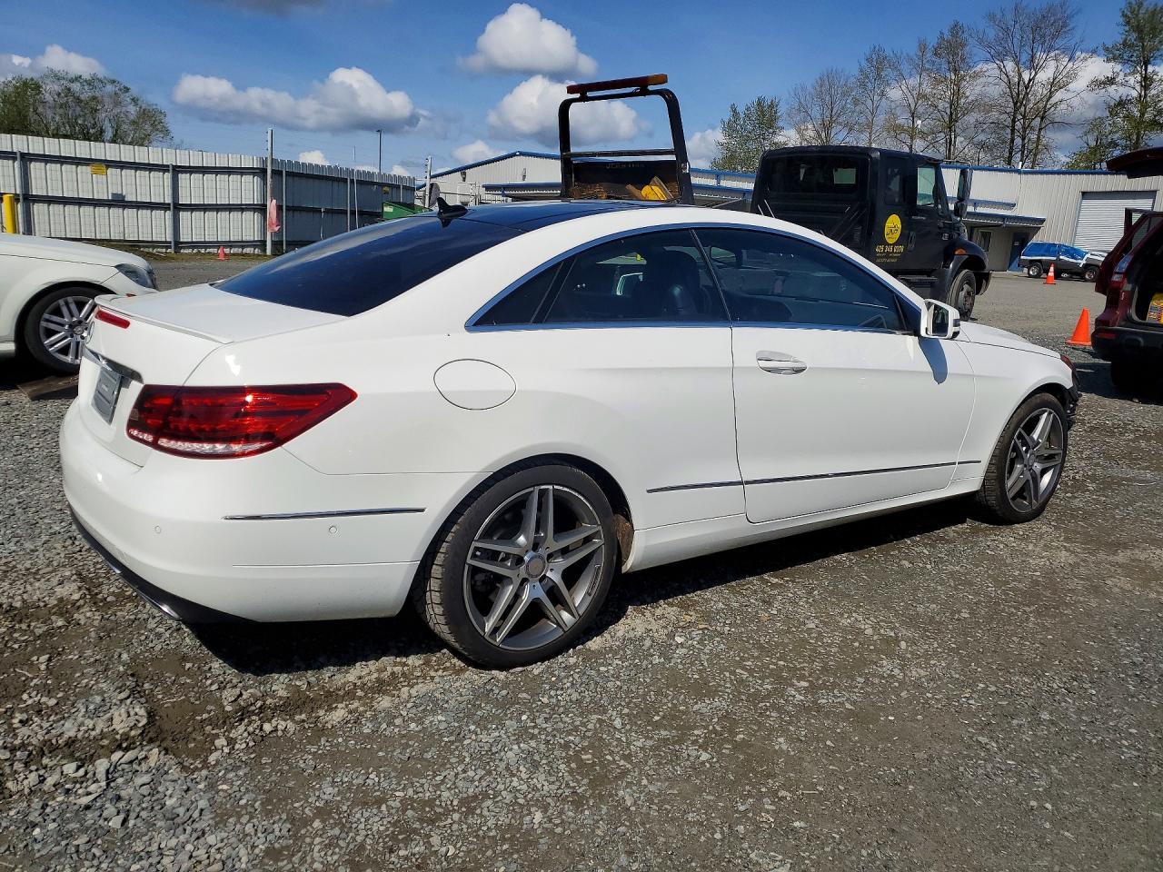 2014 Mercedes-Benz E 350 - Фото 3