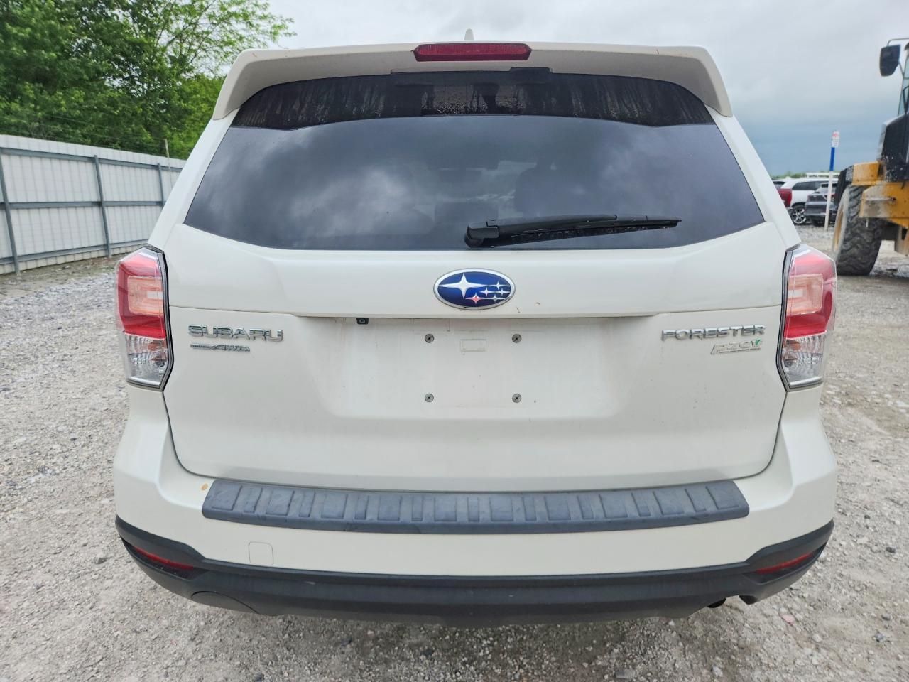 2017 Subaru Forester 2.5I Premium - Image 6