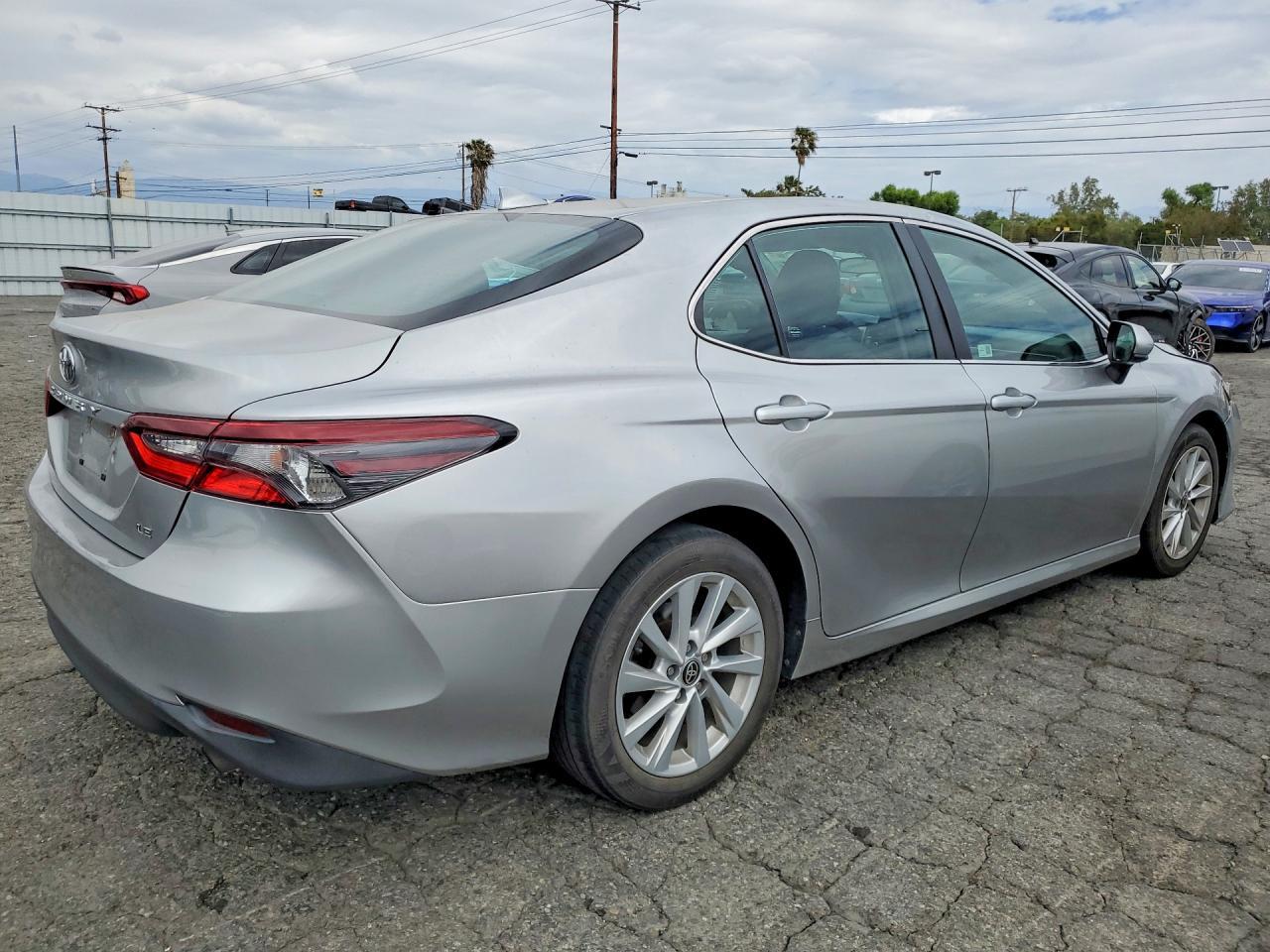 2021 Toyota Camry Le - Image 3