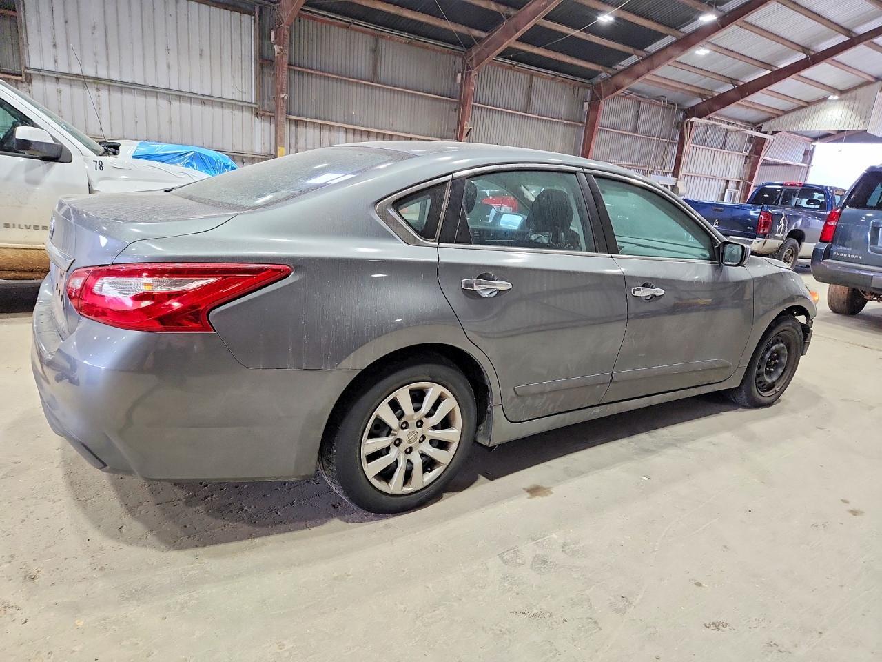 2016 Nissan Altima 2.5 S - Фото 3