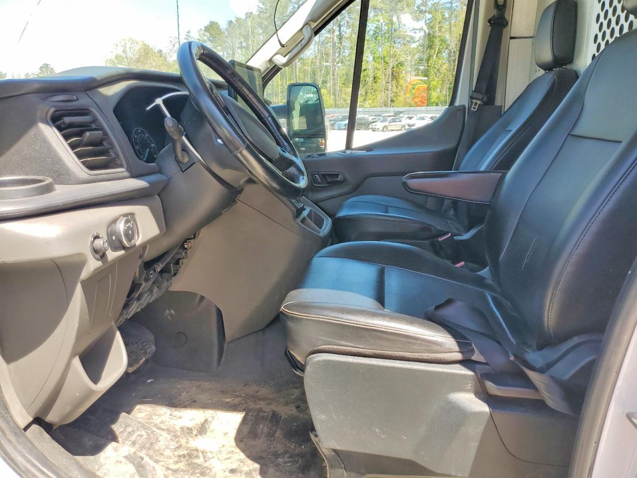 2023 Ford Transit Delivery Van - Image 7