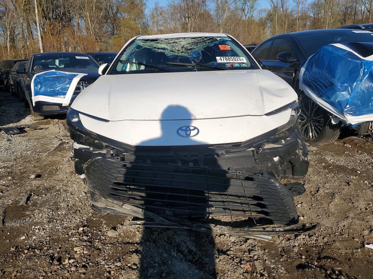 2025 Toyota Camry Le - Image 5