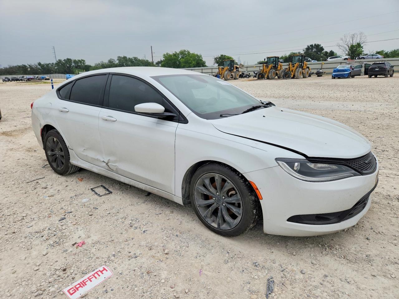 2015 Chrysler 200 S - Фото 4