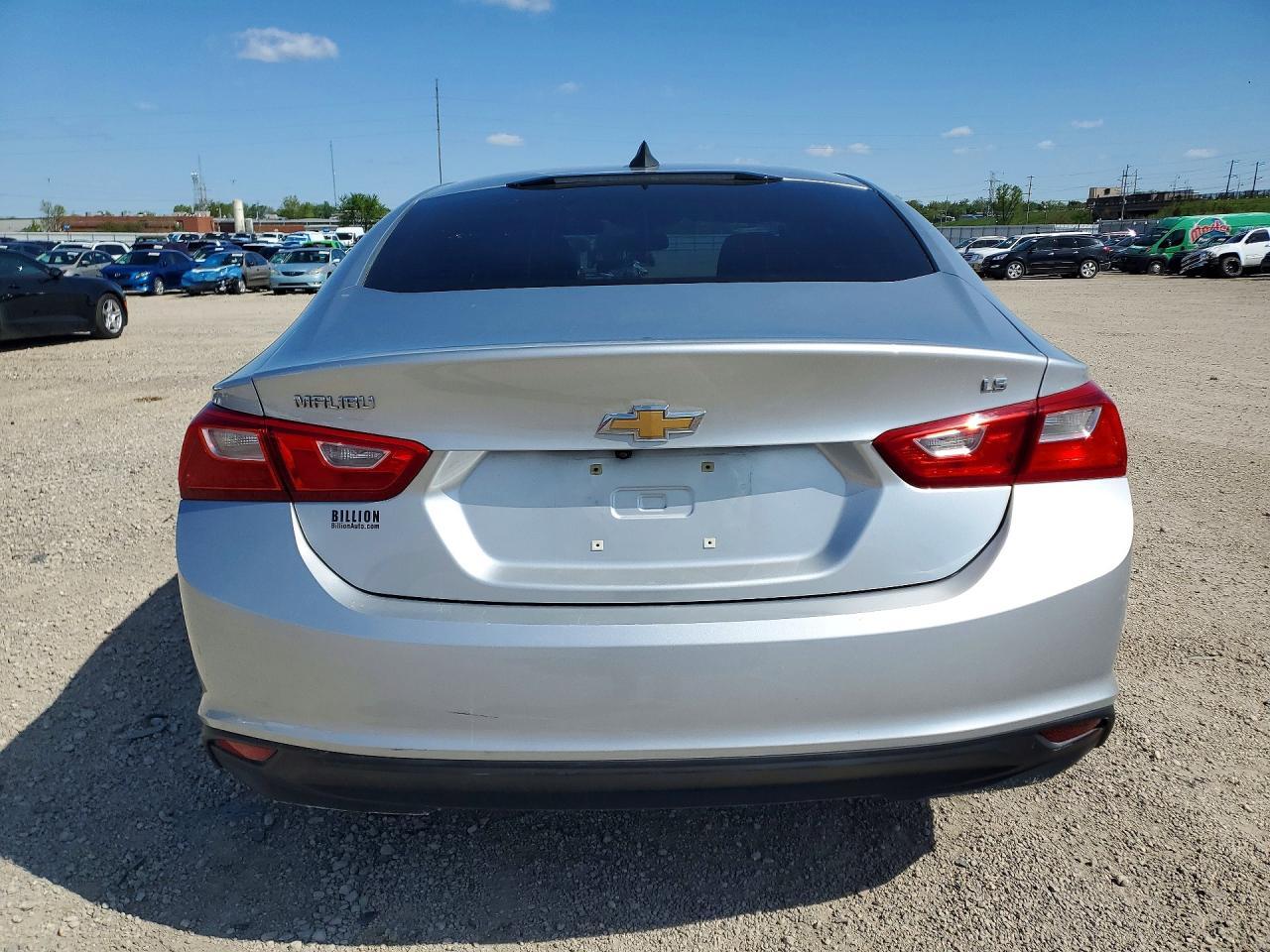 2016 Chevrolet Malibu Ls - Фото 6