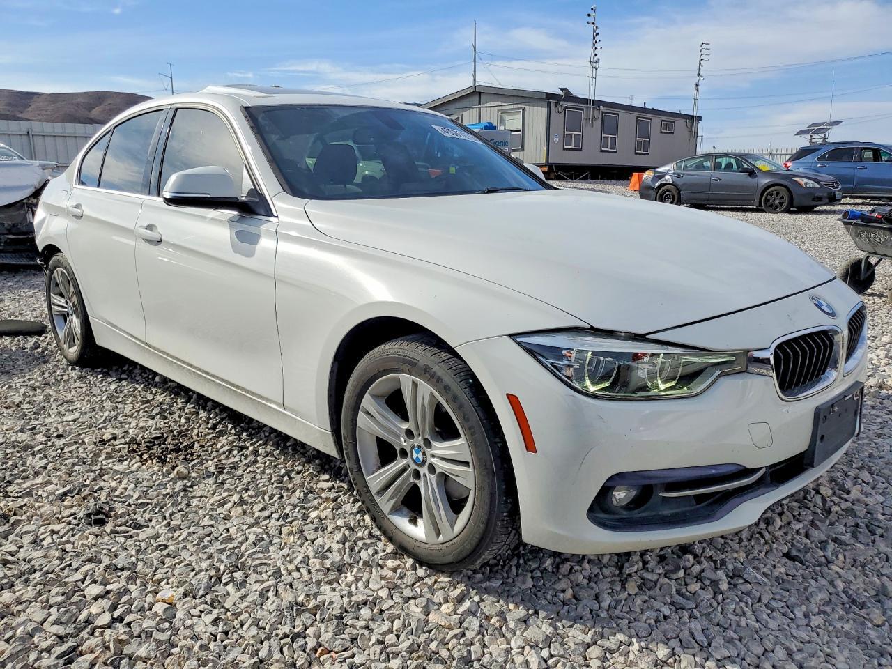2018 BMW 330 I - Фото 4