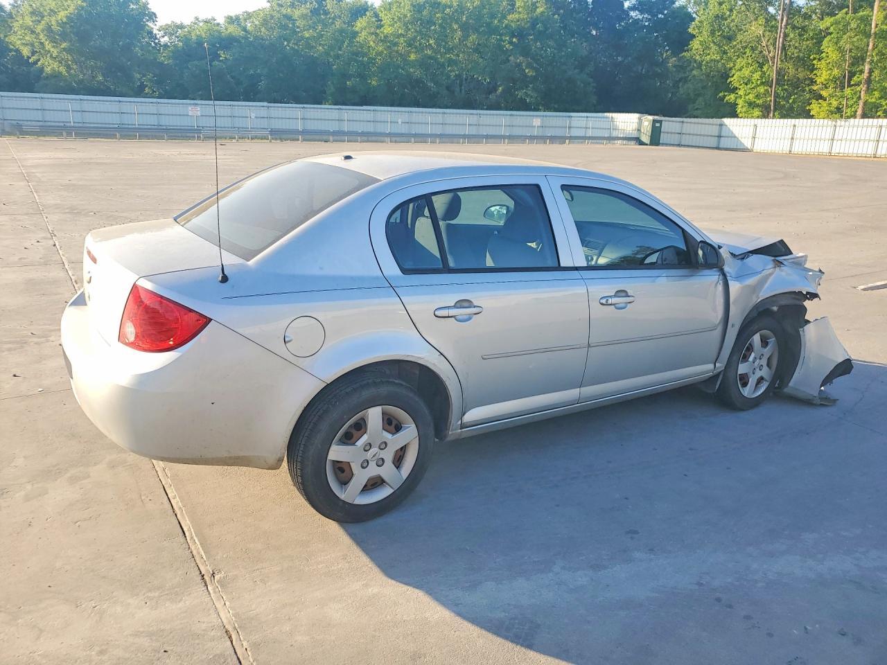 2008 Chevrolet Cobalt Ls - Image 3