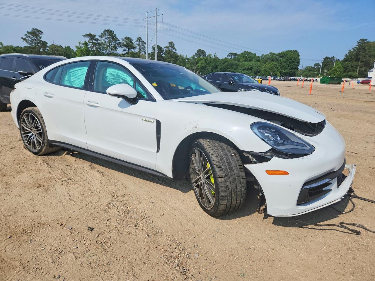 2019 Porsche Panamera 4 E-Hybrid - Фото 4