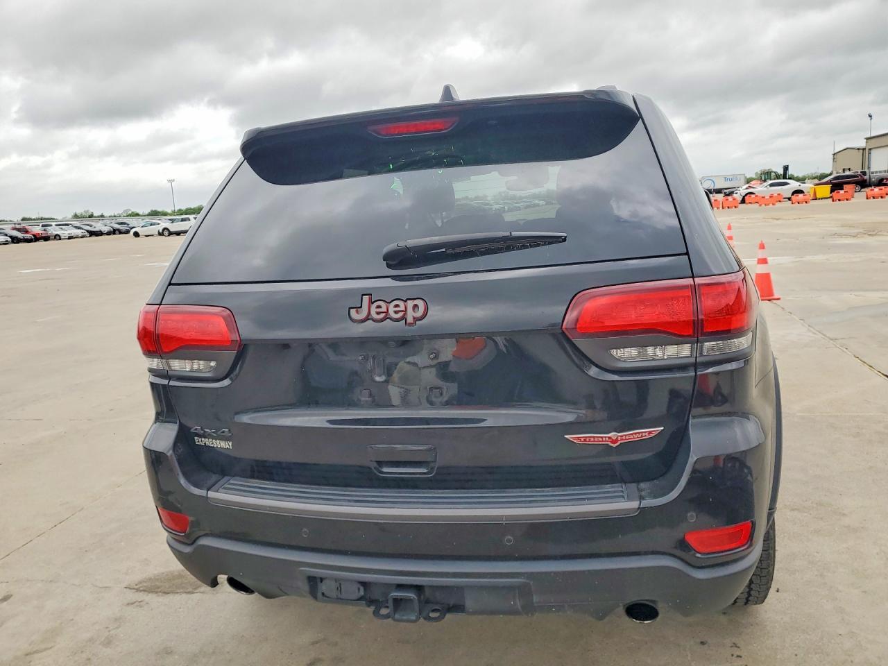 2019 Jeep Grand Cherokee Trailhawk - Image 6