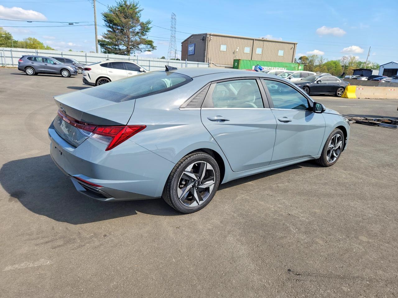 2023 Hyundai Elantra Limited - Фото 3