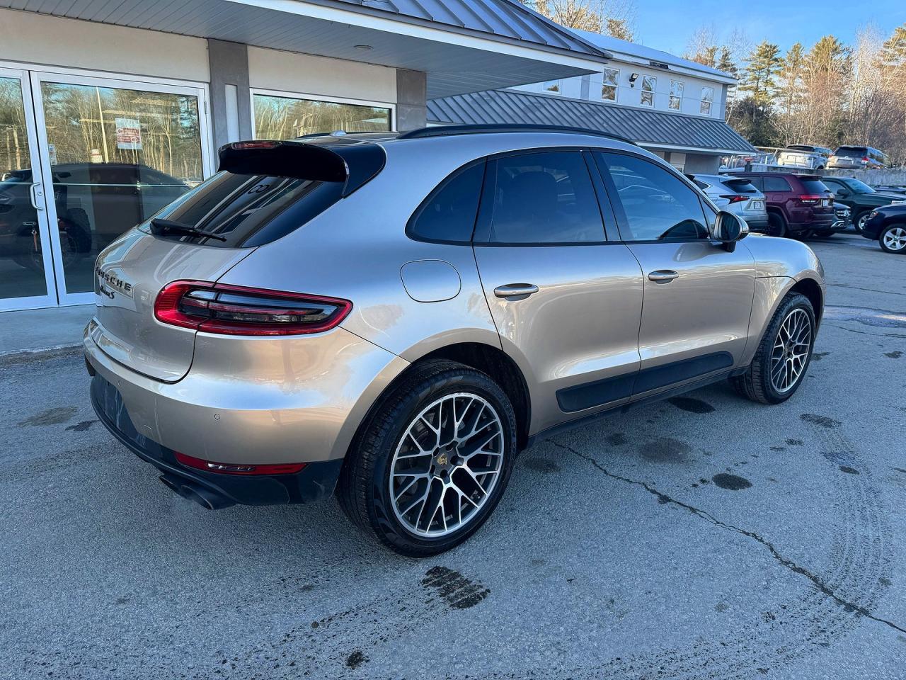 2015 Porsche Macan S - Image 4