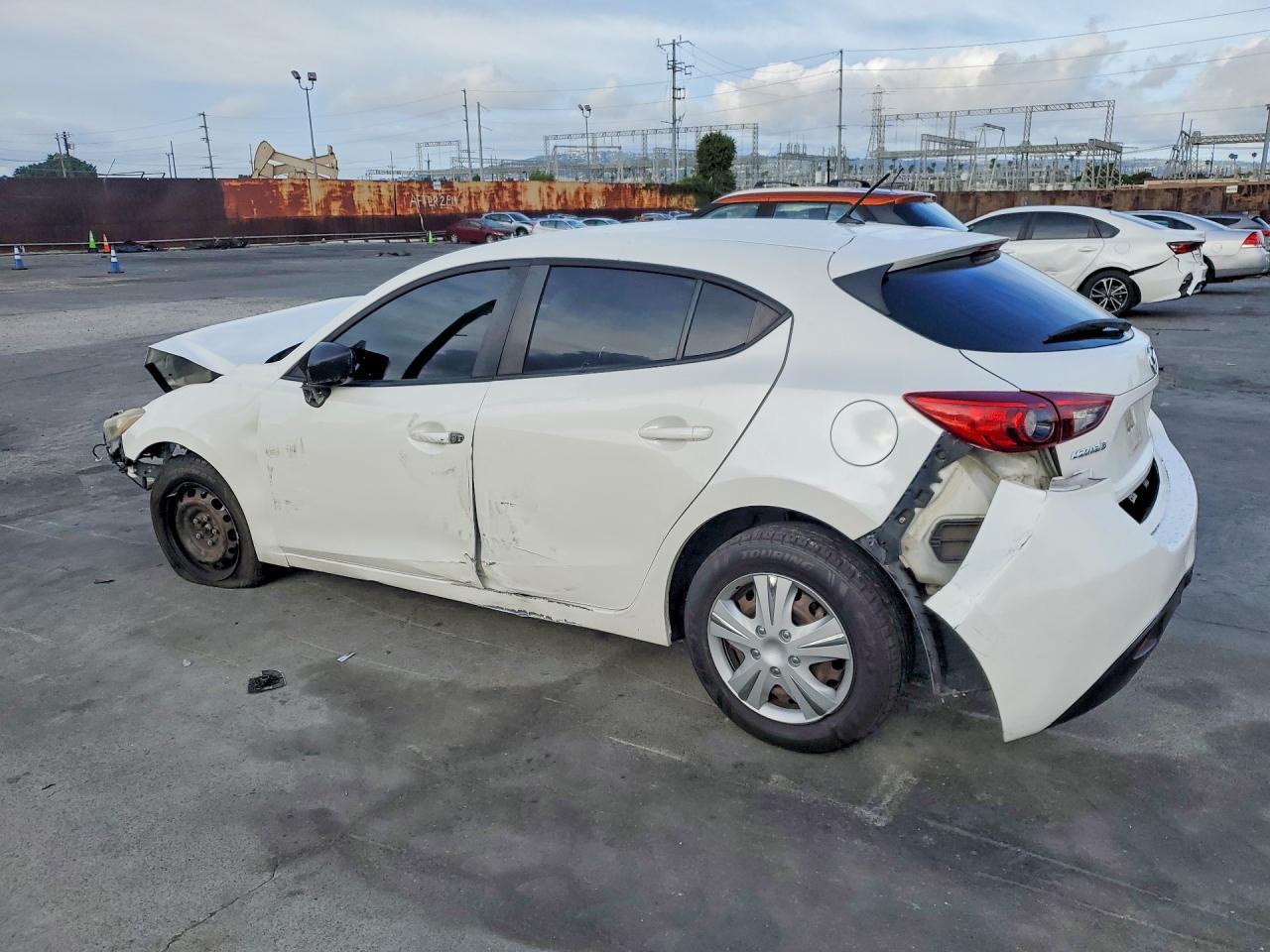 2014 Mazda 3 Sport - Image 2