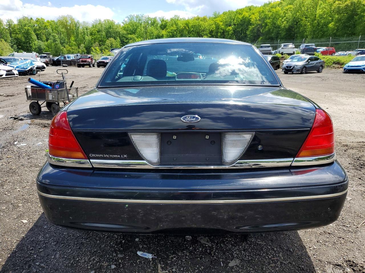 2003 Ford Crown Victoria Lx - Image 6