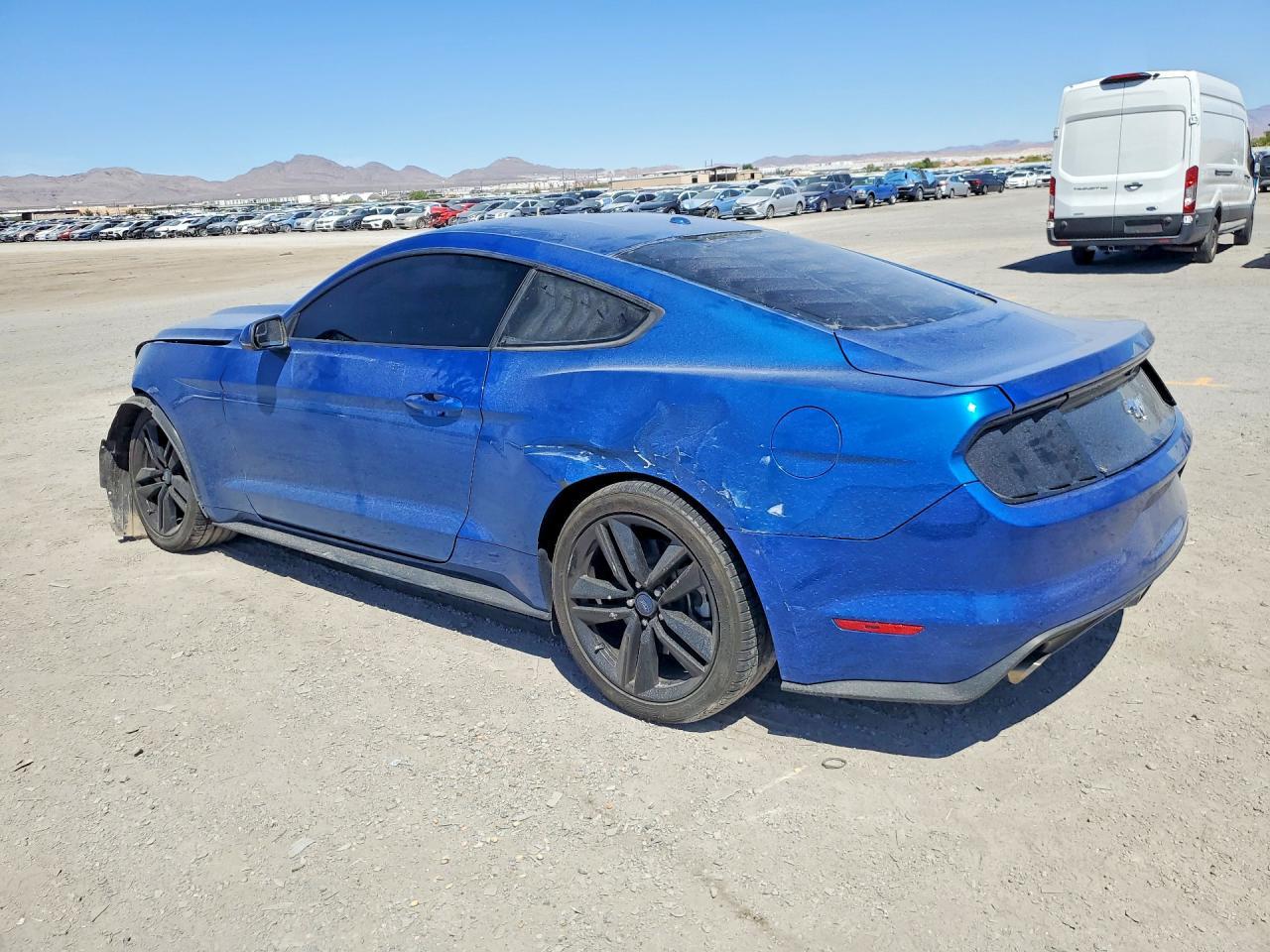 2017 Ford Mustang - Фото 2