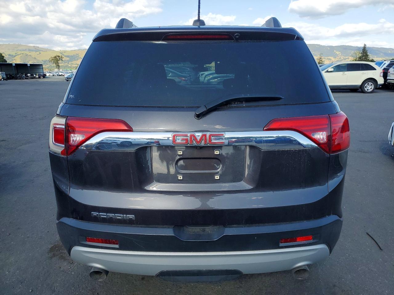2017 GMC Acadia - Image 6
