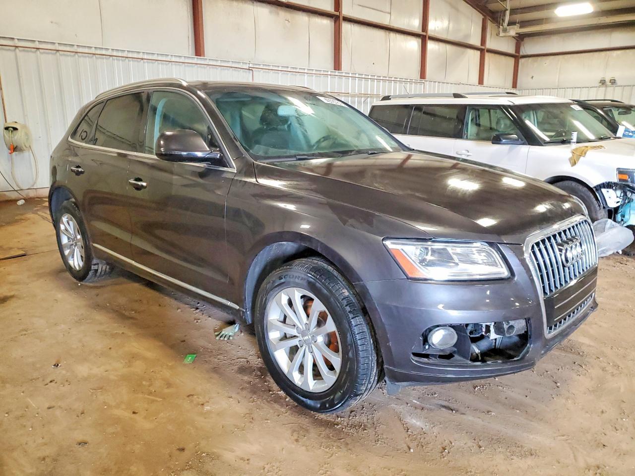 2016 Audi Q5 Premium - Image 4
