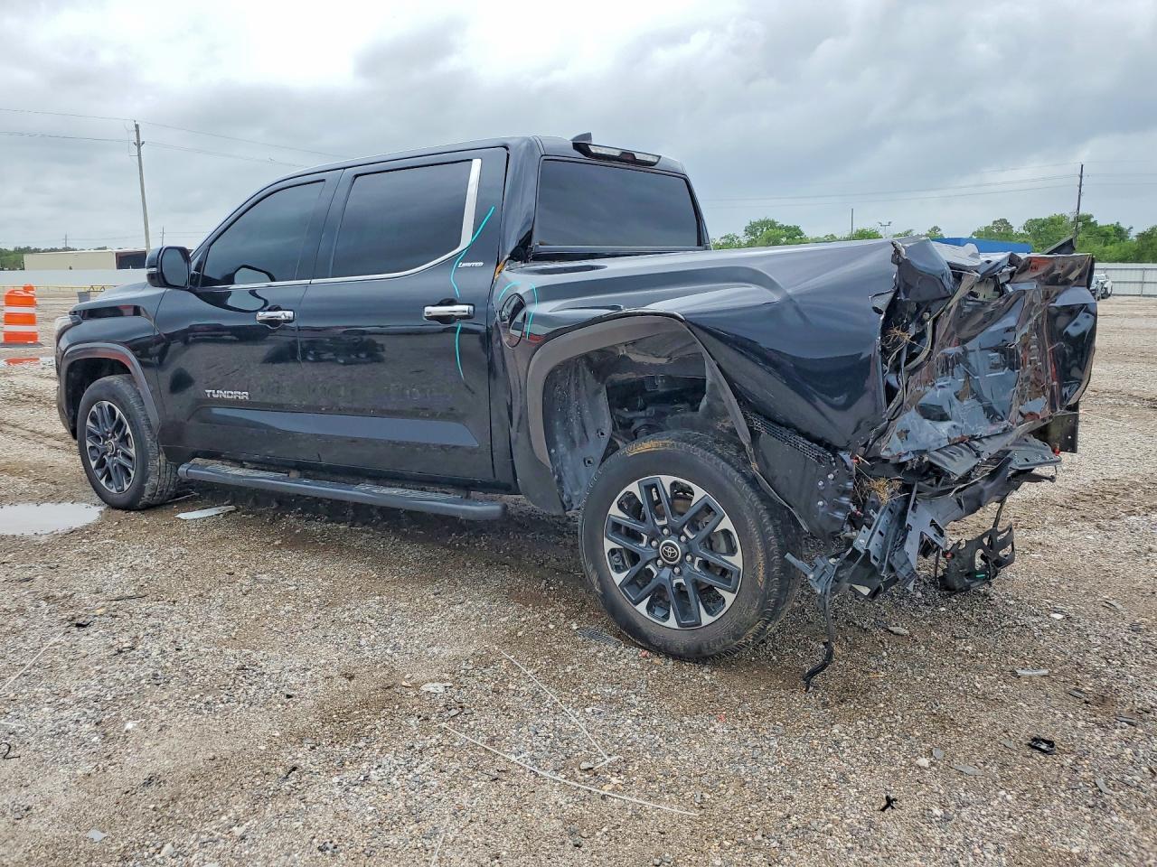 2024 Toyota Tundra Crewmax Limited - Фото 2