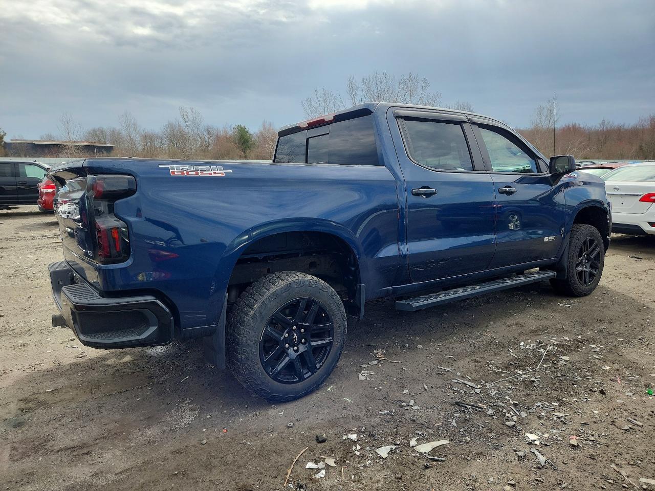 2021 Chevrolet Silverado K1500 Lt Trail Boss - Image 3