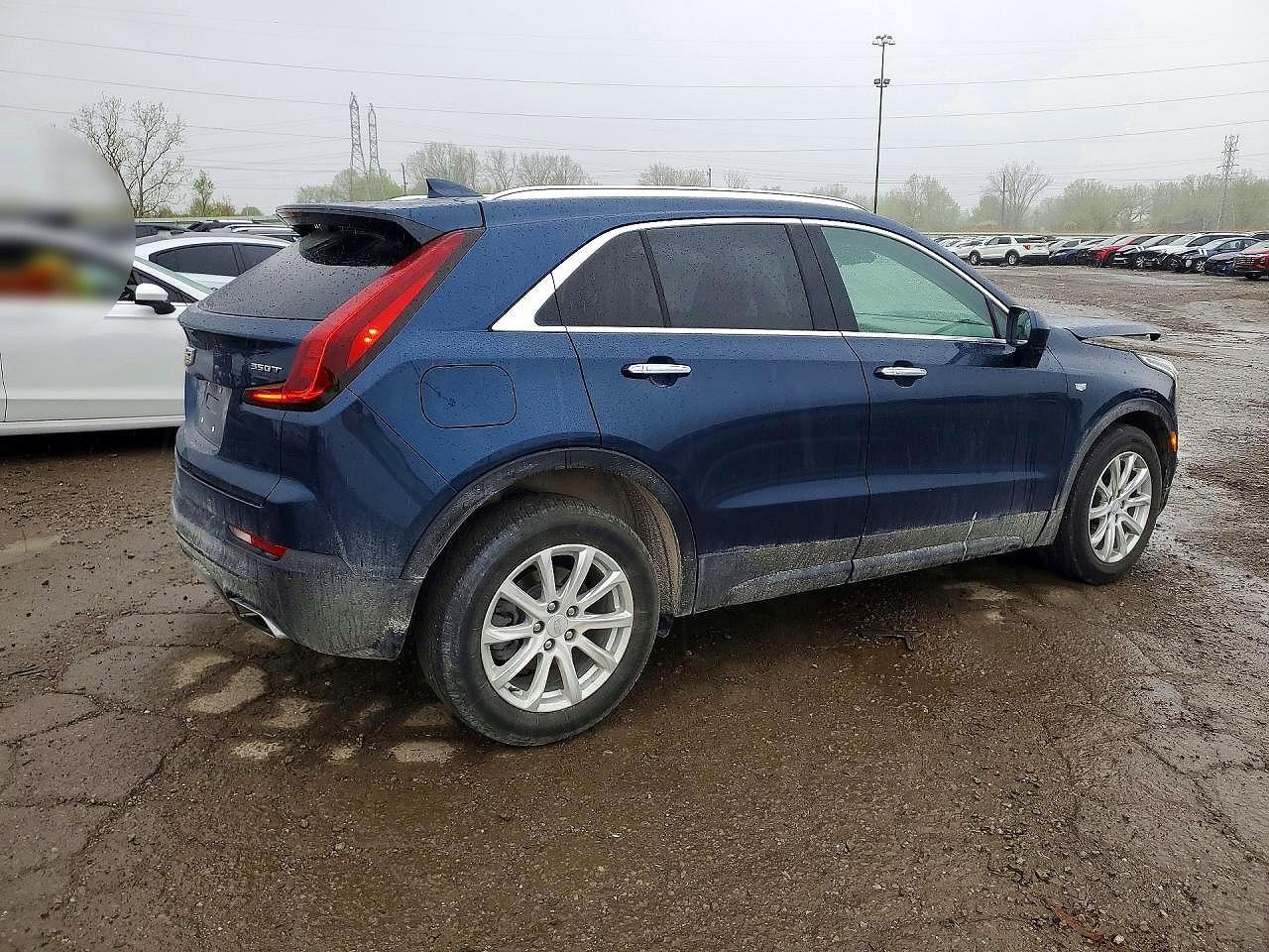 2020 Cadillac Xt4 - Image 3