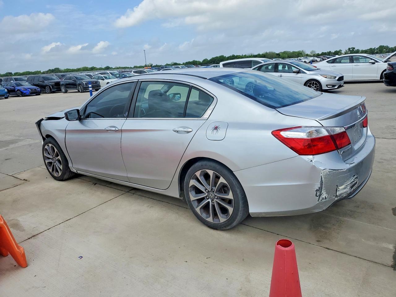 2015 Honda Accord Sport - Фото 2