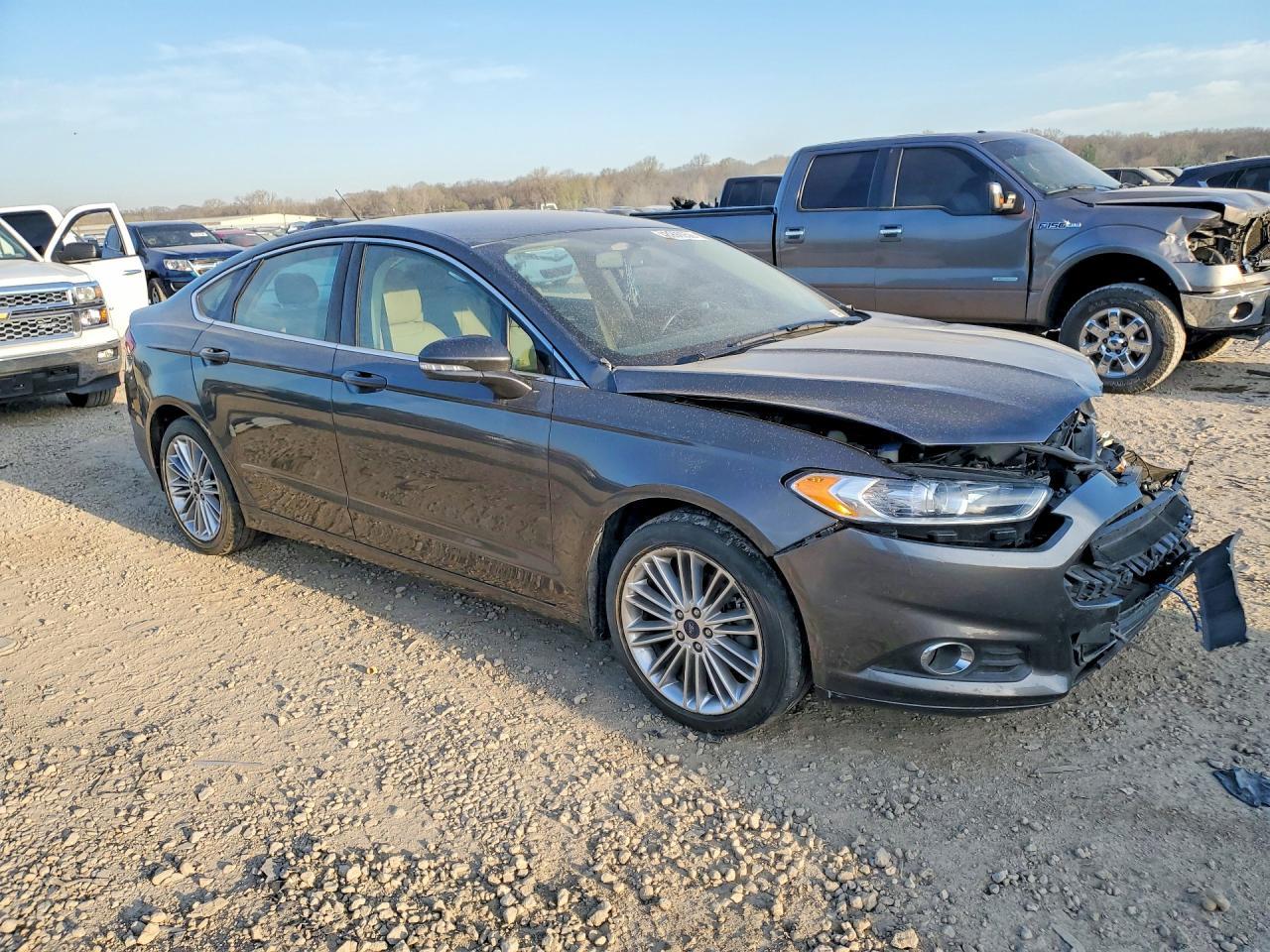 2015 Ford Fusion Se - Фото 4