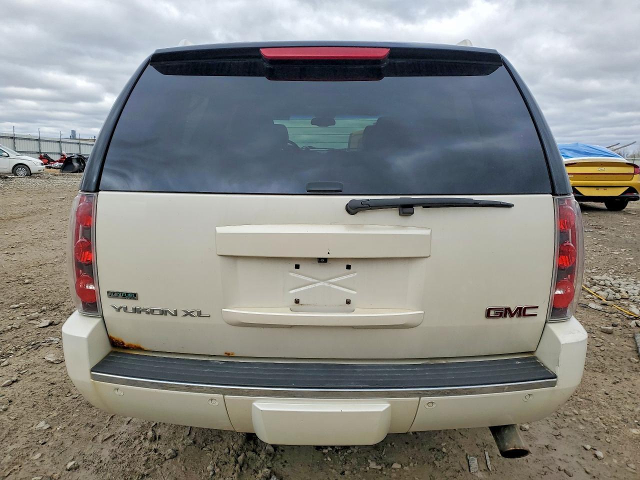 2011 GMC Yukon Xl Denali - Image 6