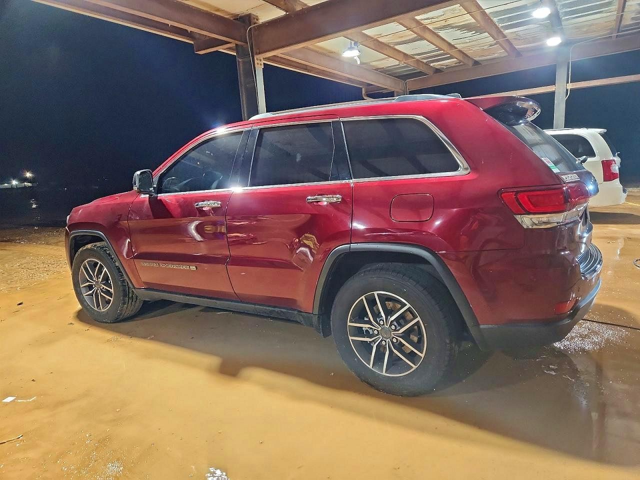 2022 Jeep Grand Cherokee Limited - Image 2