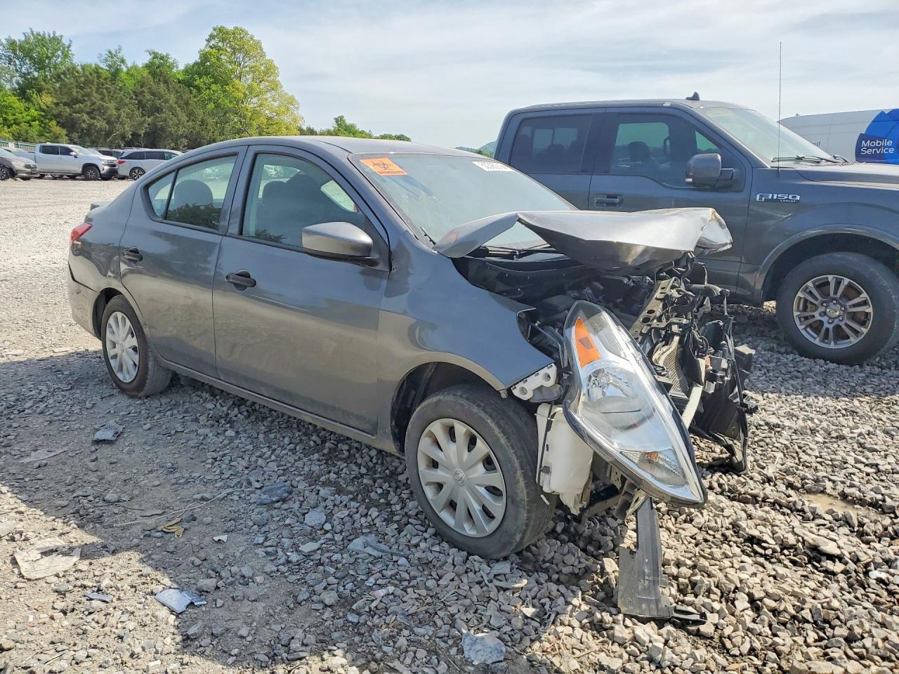 2019 Nissan Versa S Plus - Фото 4