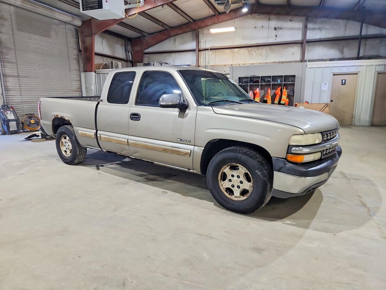 2001 Chevrolet Silverado C1500 - Фото 4