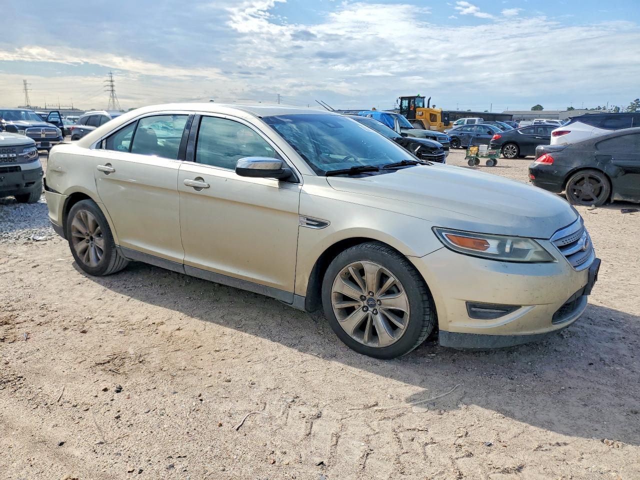 2011 Ford Taurus Limited - Image 4