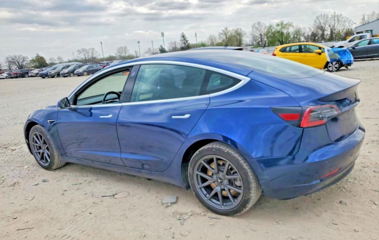 2019 Tesla Model 3 - Фото 2