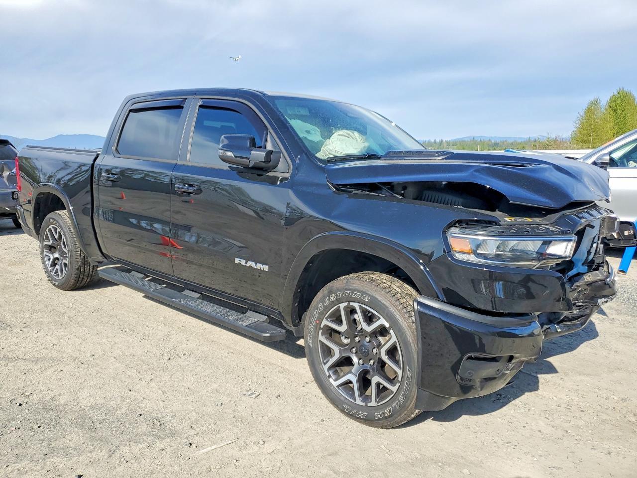 2025 Ram 1500 Laramie - Фото 4