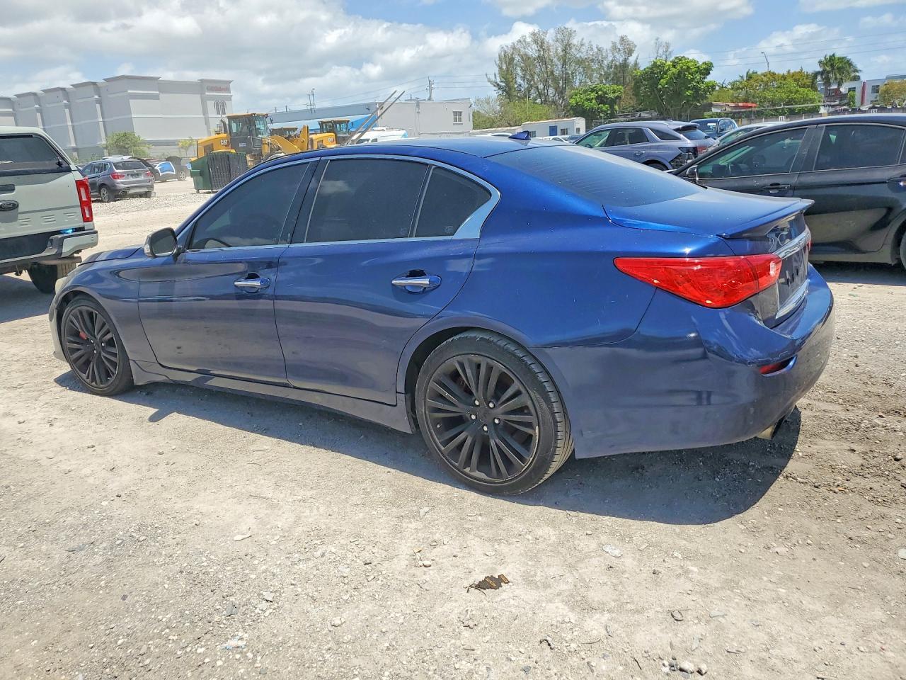 2017 Infiniti Q50 - Image 2