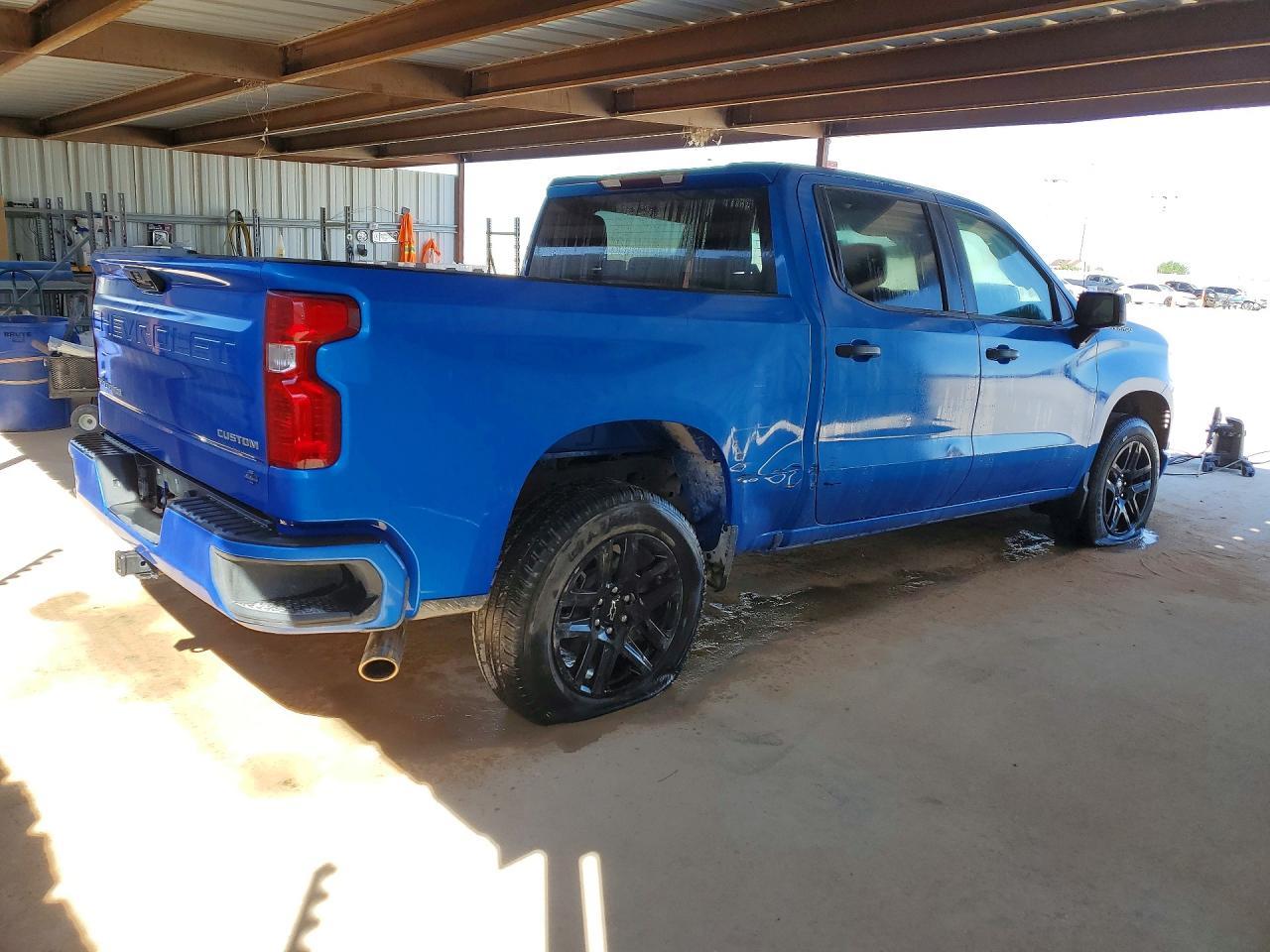 2025 Chevrolet Silverado C1500 Custom - Фото 3