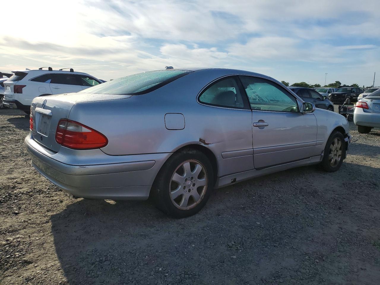 2000 Mercedes-Benz Clk 320 - Фото 3