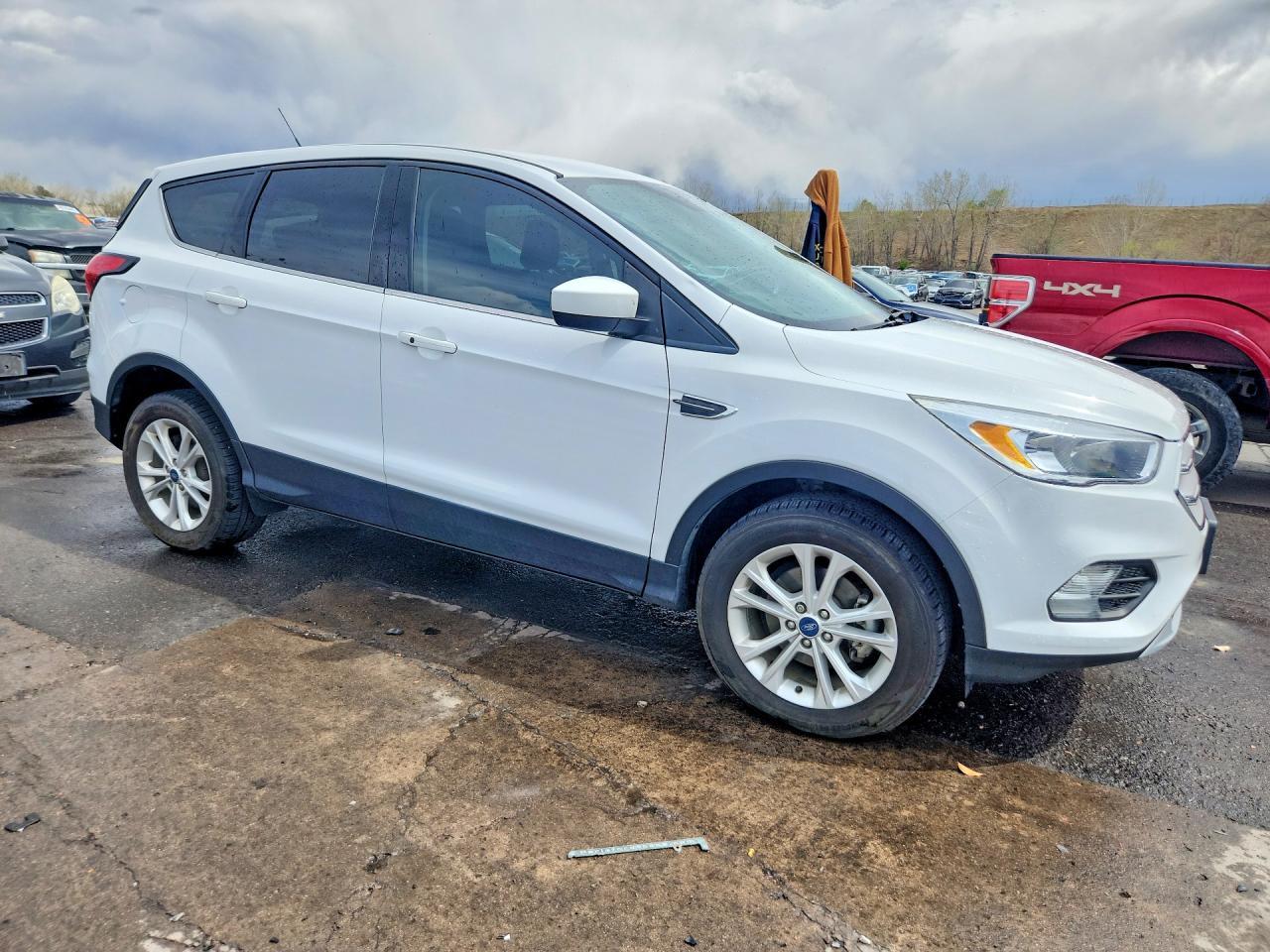 2019 Ford Escape Se - Фото 4