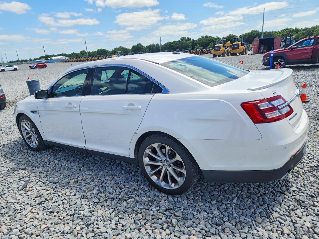 2018 Ford Taurus Limited - Image 2