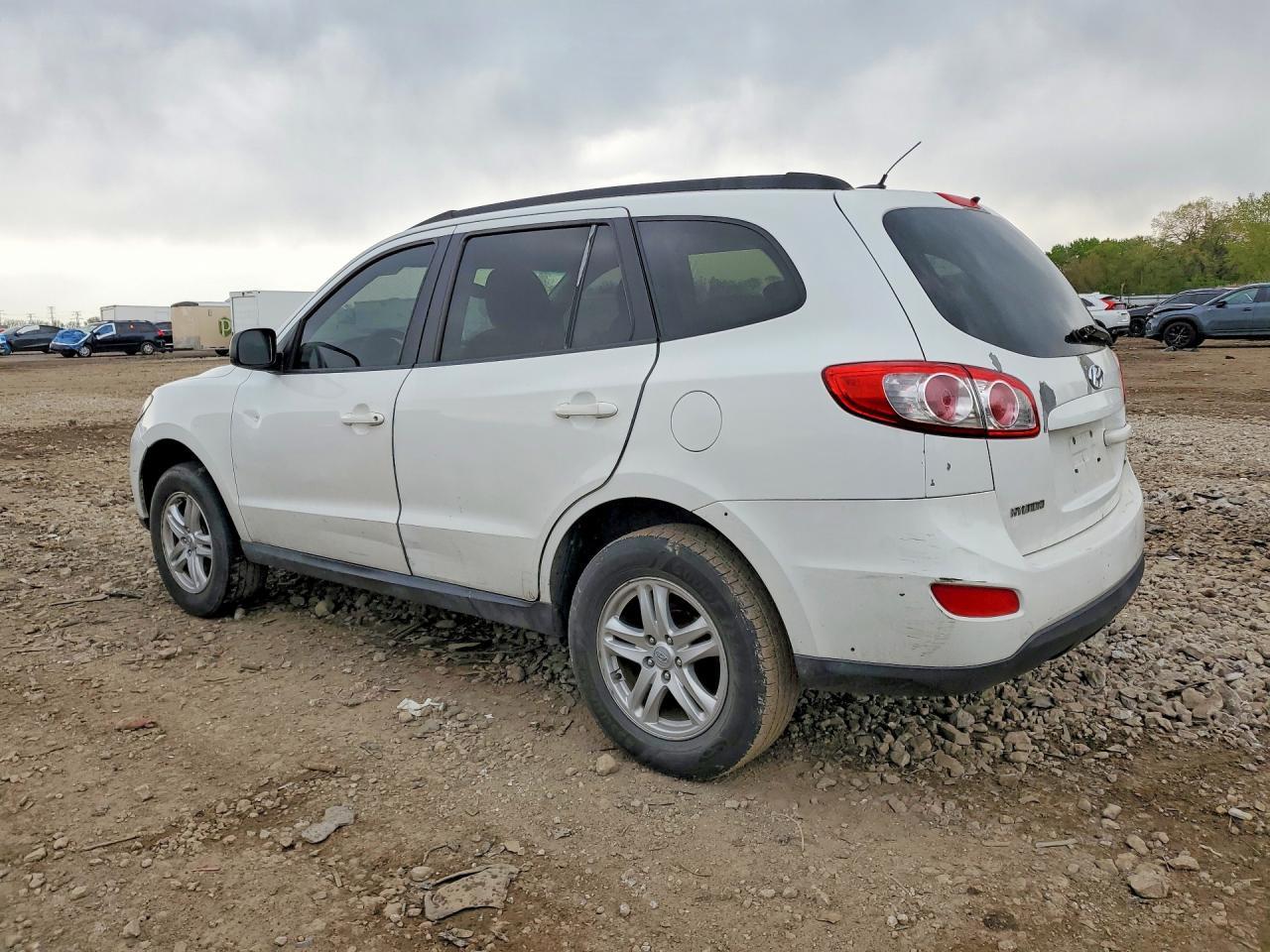 2010 Hyundai Santa Fe Gls - Image 2