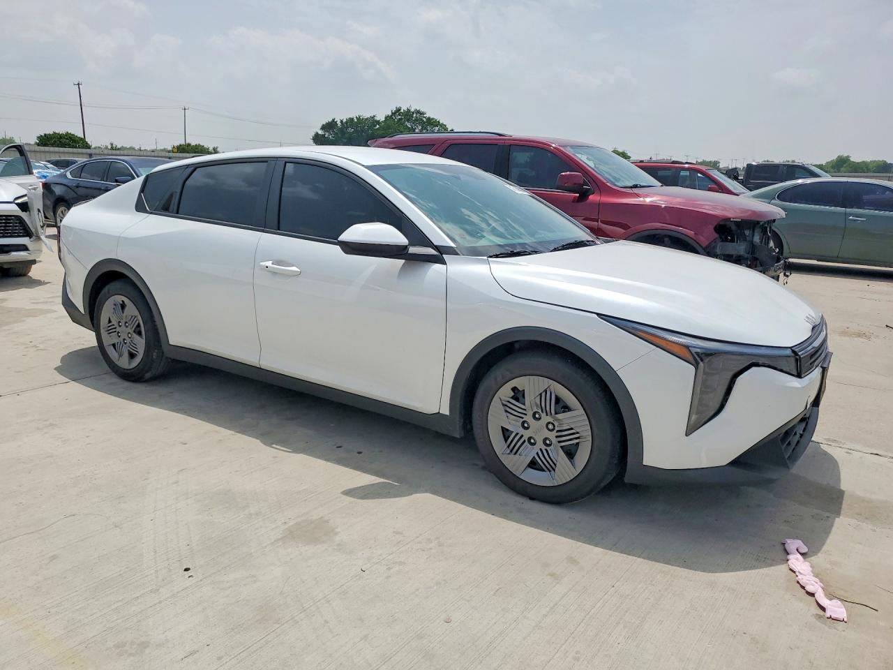 2025 Kia K4 Lx - Фото 4