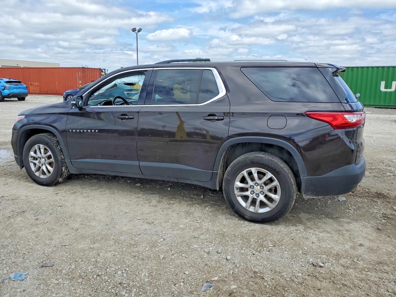 2018 Chevrolet Traverse Lt - Image 2