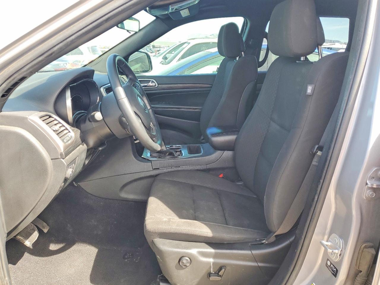 2021 Jeep Grand Cherokee Laredo - Image 7