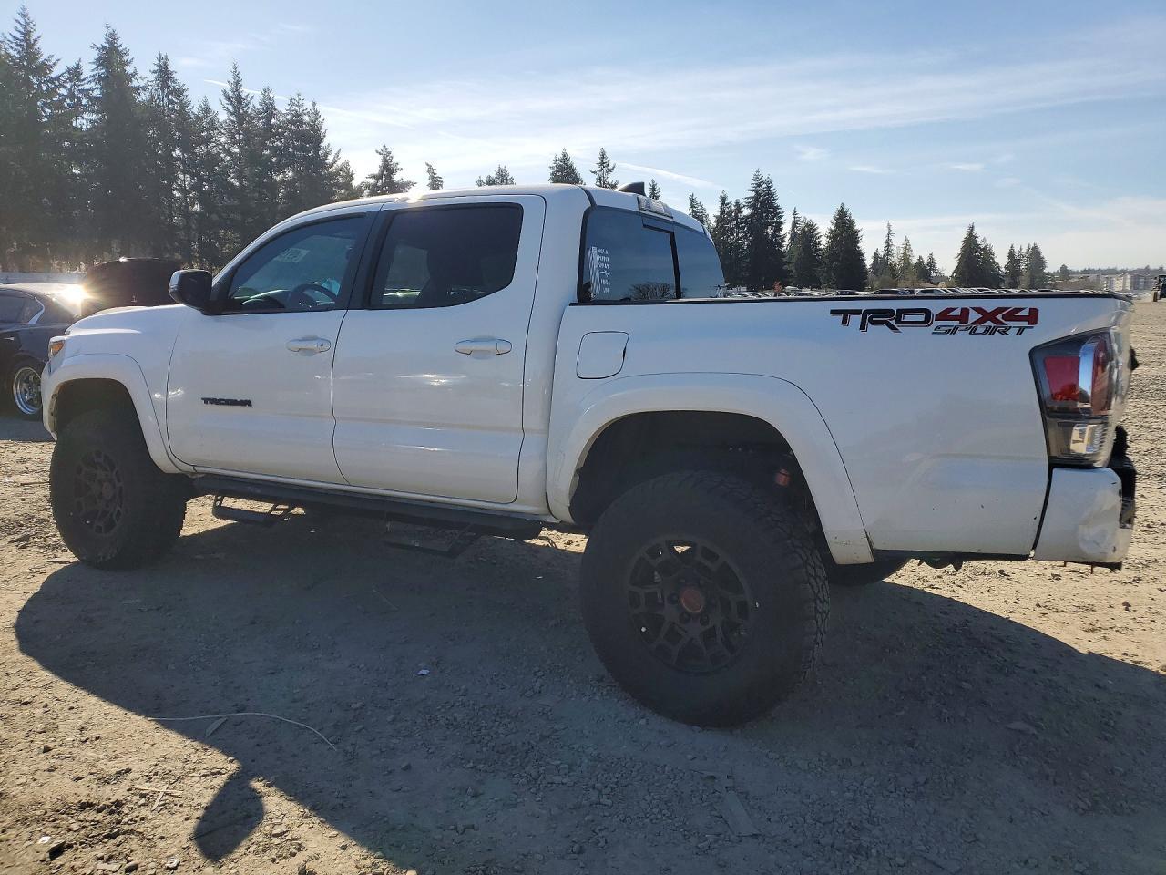 2022 Toyota Tacoma Trd Sport - Image 2