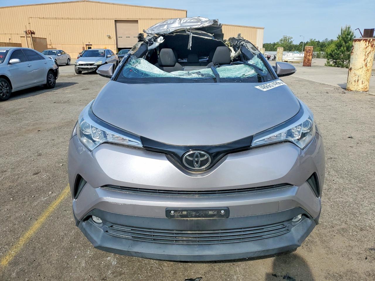 2019 Toyota C-Hr Xle - Image 5
