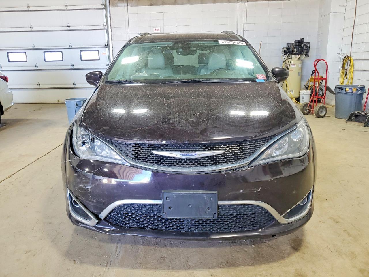 2019 Chrysler Pacifica Touring L - Image 5