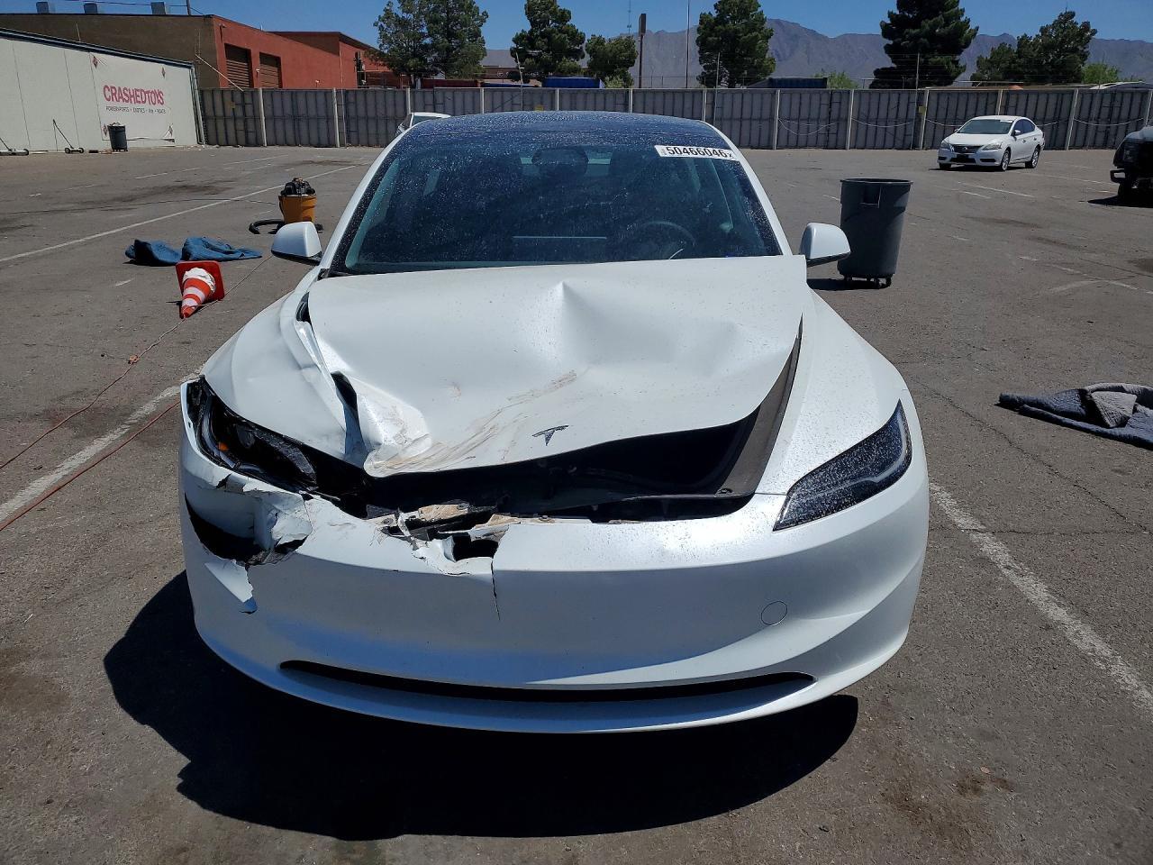 2025 Tesla Model 3 - Фото 5